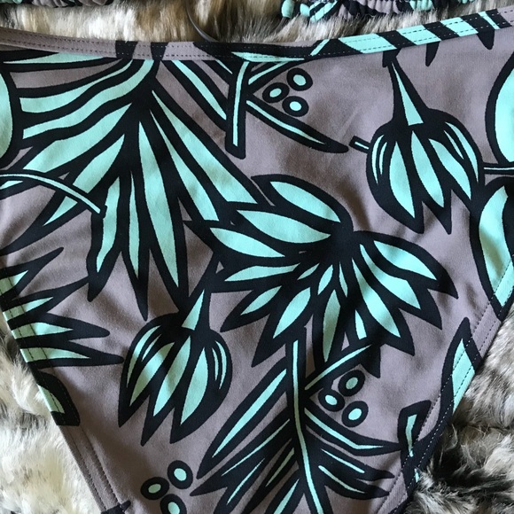 Calvin Klein Tropical print bikini XS - Picture 4 of 5